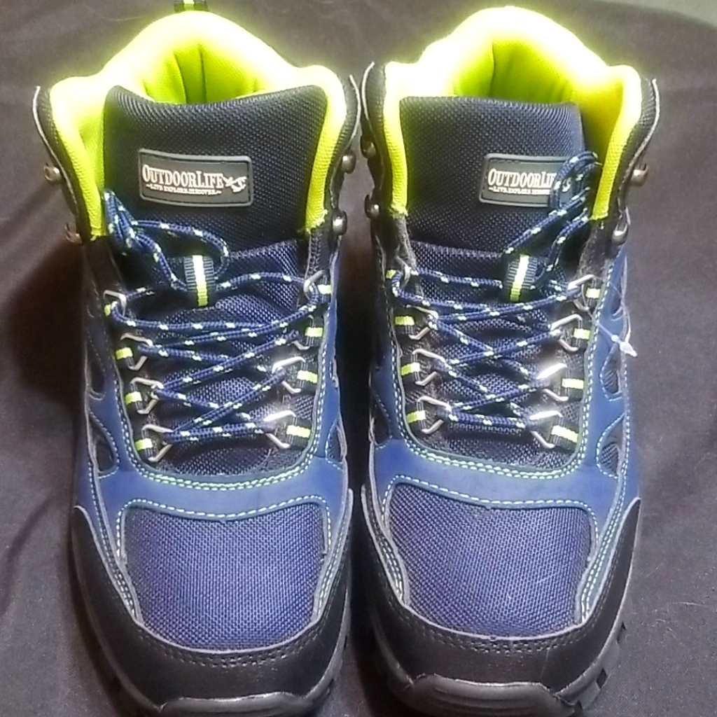 Hiking Boots/Shoes